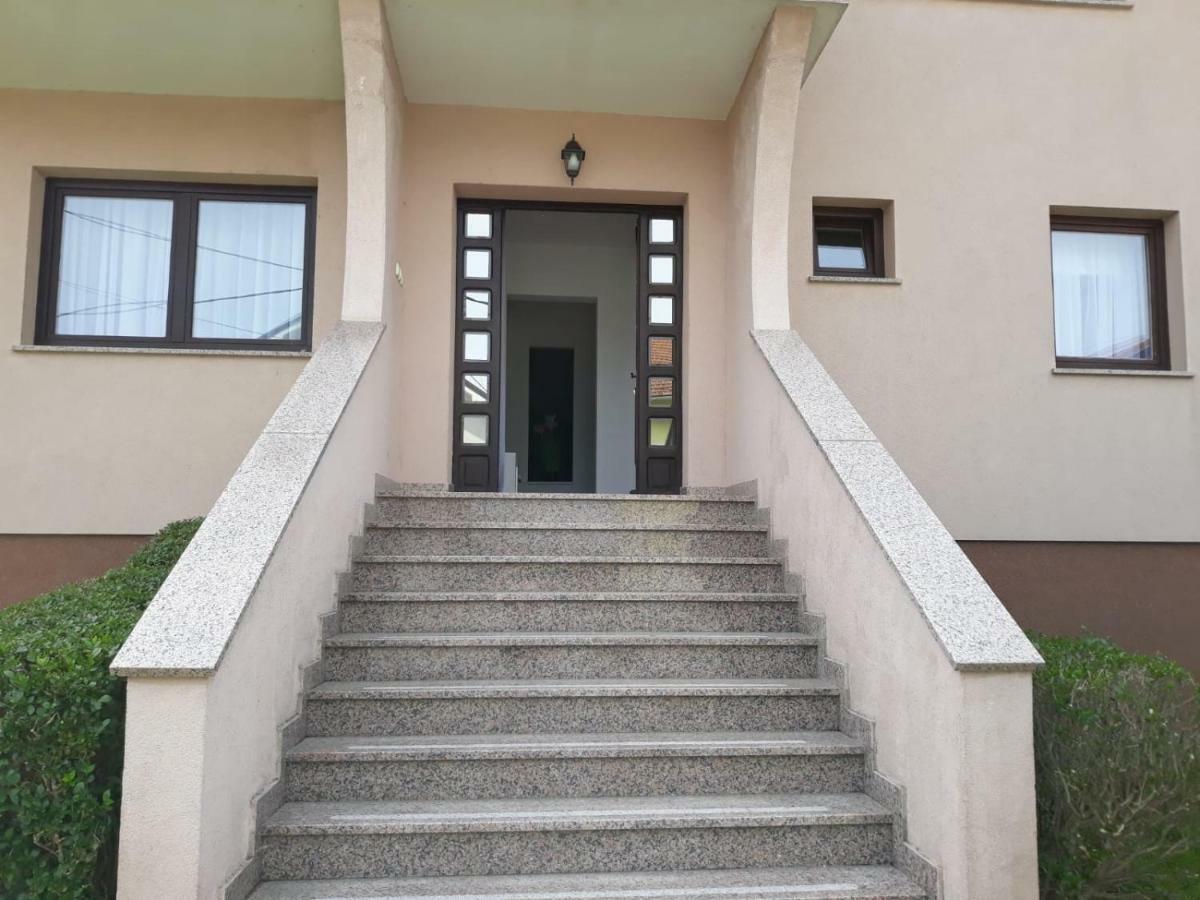 Appartamento Apartman Kristian Velika Gorica Esterno foto