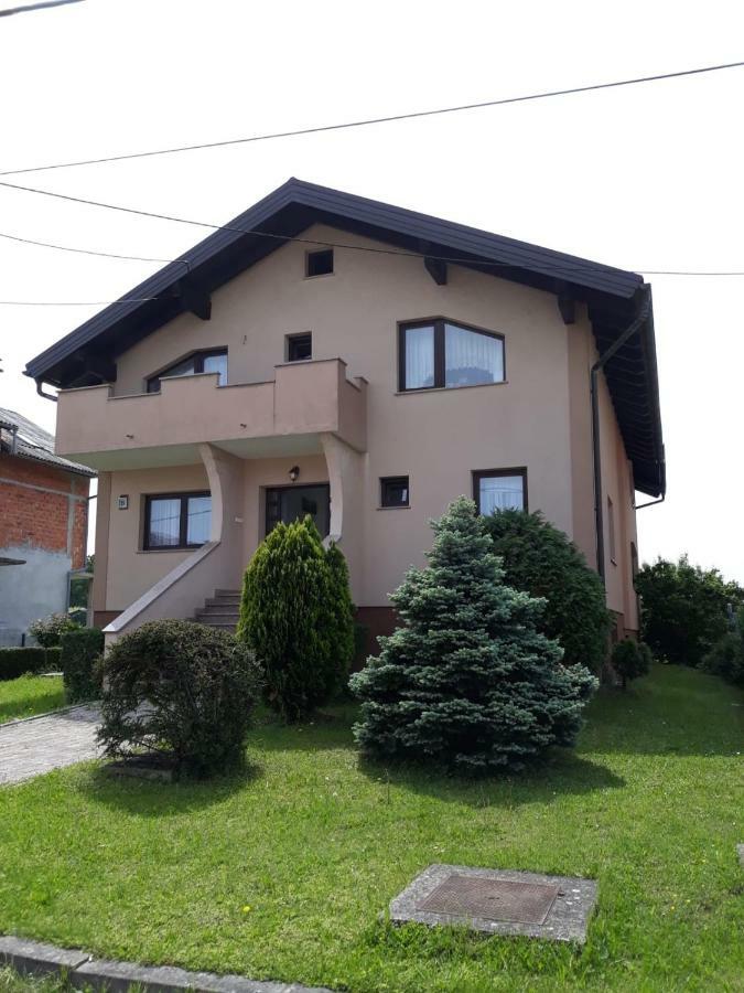 Appartamento Apartman Kristian Velika Gorica Esterno foto